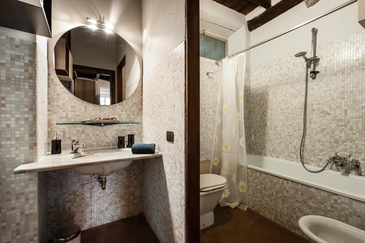 Ferienwohnung Hostly - Garden House Near The Tower - Historical House With Private Garden Pisa Exterior foto