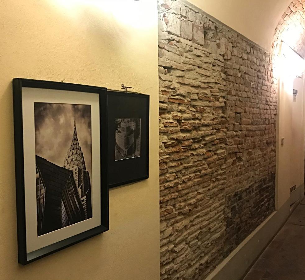 Ferienwohnung Hostly - Garden House Near The Tower - Historical House With Private Garden Pisa Exterior foto